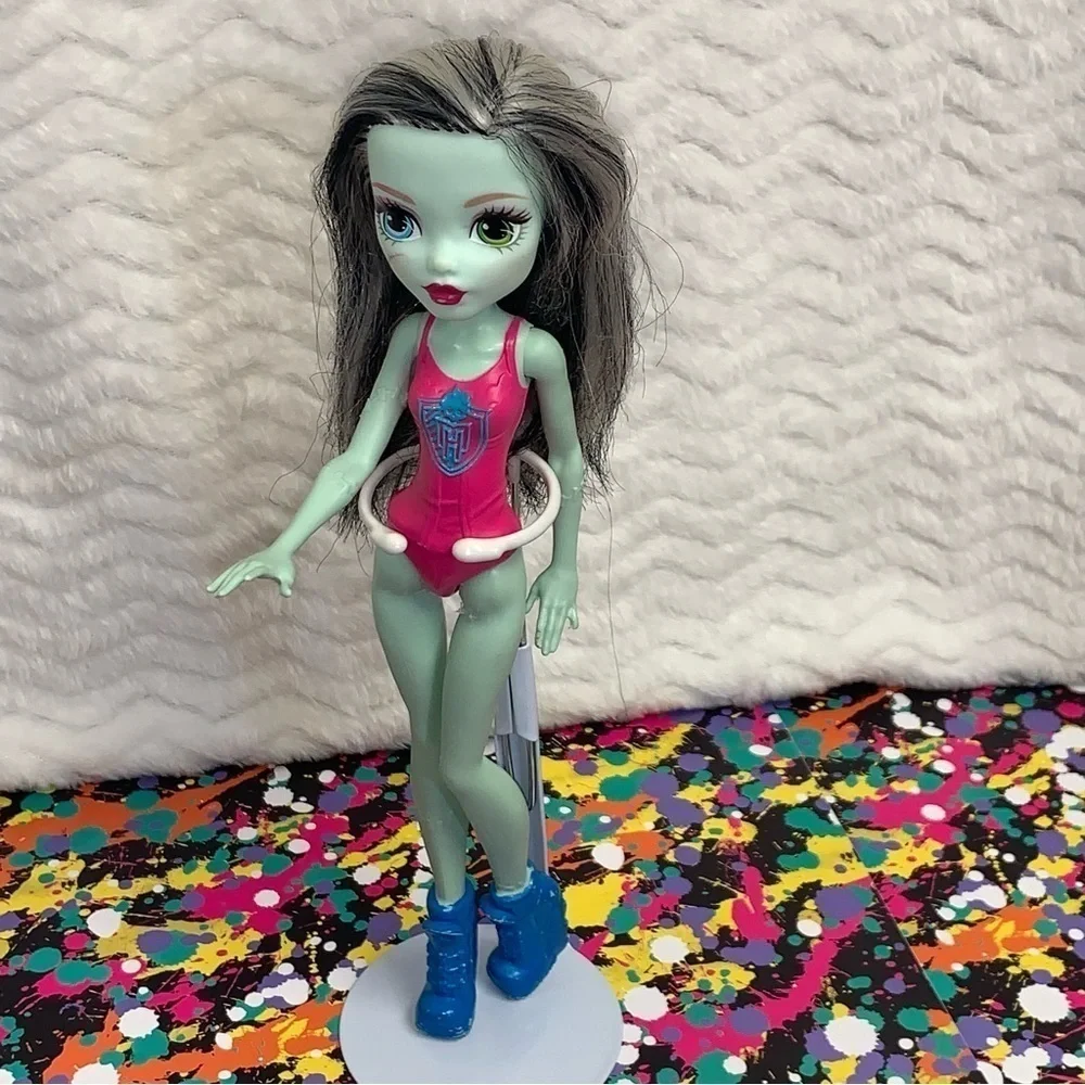 Monster High Frankie Stein Doll 2015 Ghoul Spirit DNV66 Cheerleader Doll